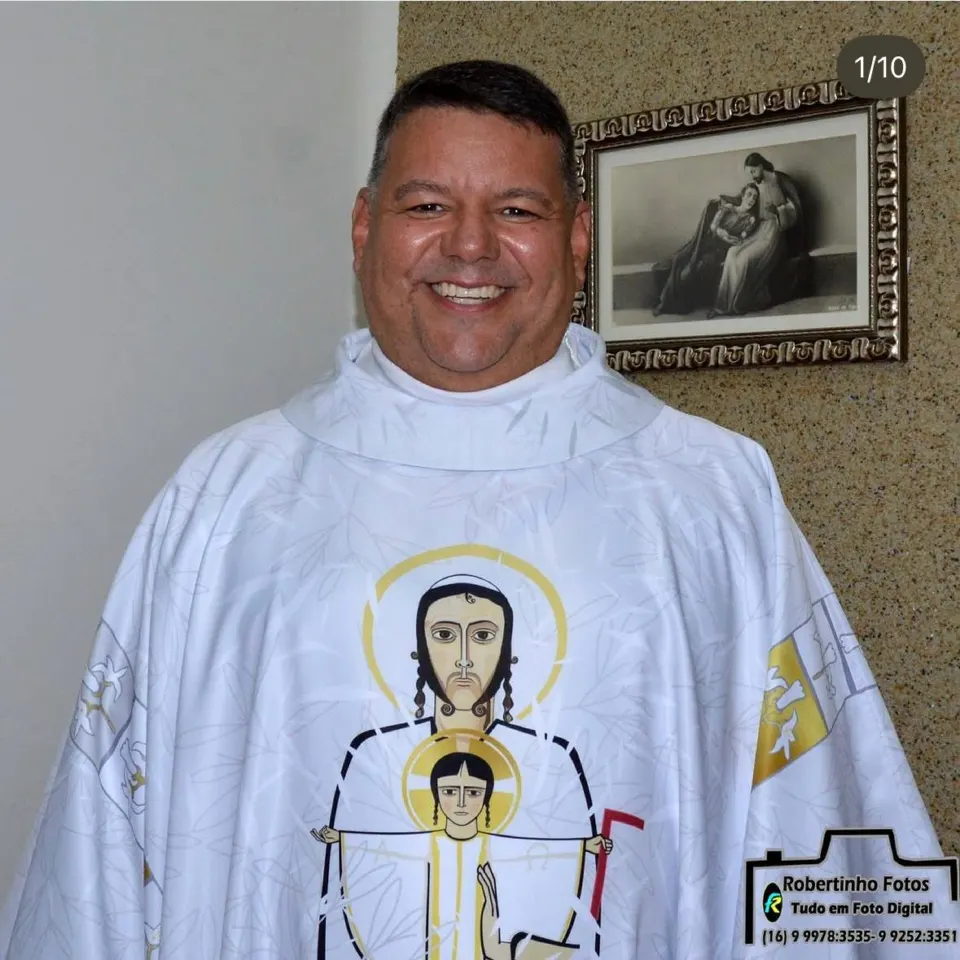 Padre Carlos Henrique da Silva Souza